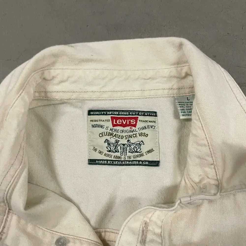 90s distressed Levi’s denim western shirt